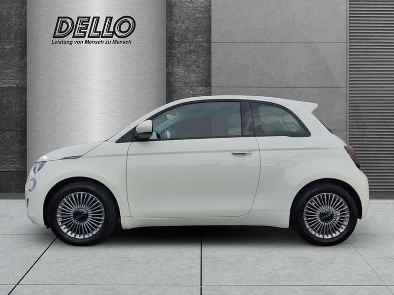 Gebraucht Fiat 500e 86 kW (118 PS) 2023 Colore esterno (arktis weiß) Kleinwagen