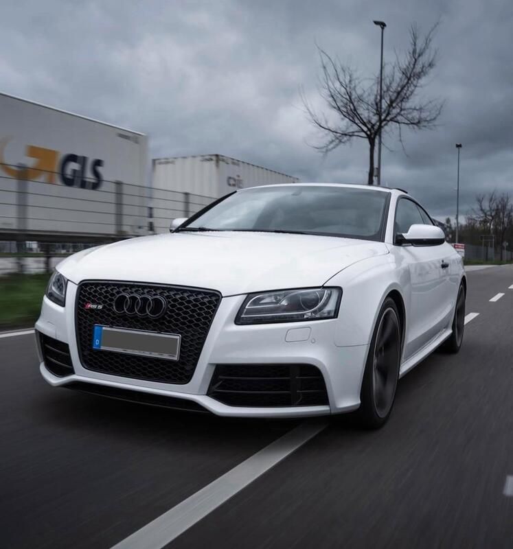 Weiß Gebraucht 2011 Audi RS5 Coupé | 30.000 € (Superpreis) - Bild 1/4