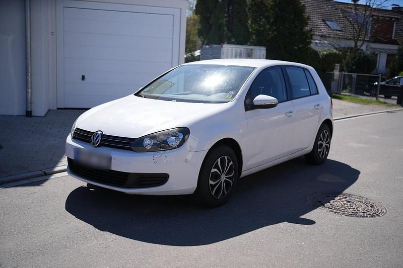 Gebraucht VW Golf VI 80 PS (58 kW) 2009 Weiß Kleinwagen