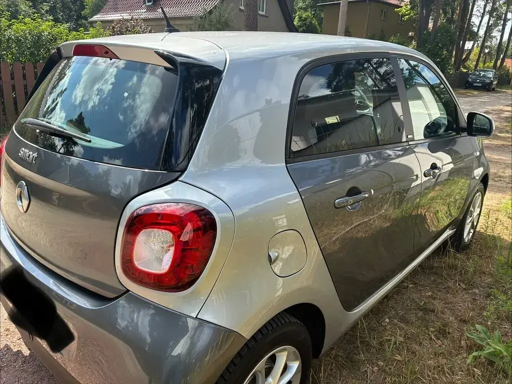 Gebraucht Smart ForFour Passion 71 PS (52 kW) 2016 Grau Kleinwagen