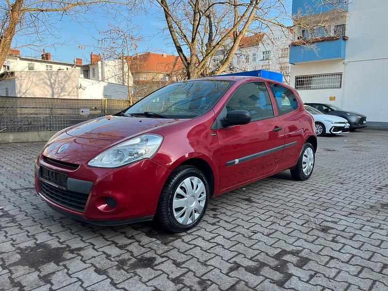 Gebraucht Renault Clio II 75 PS (55 kW) 2011 Rot Kleinwagen