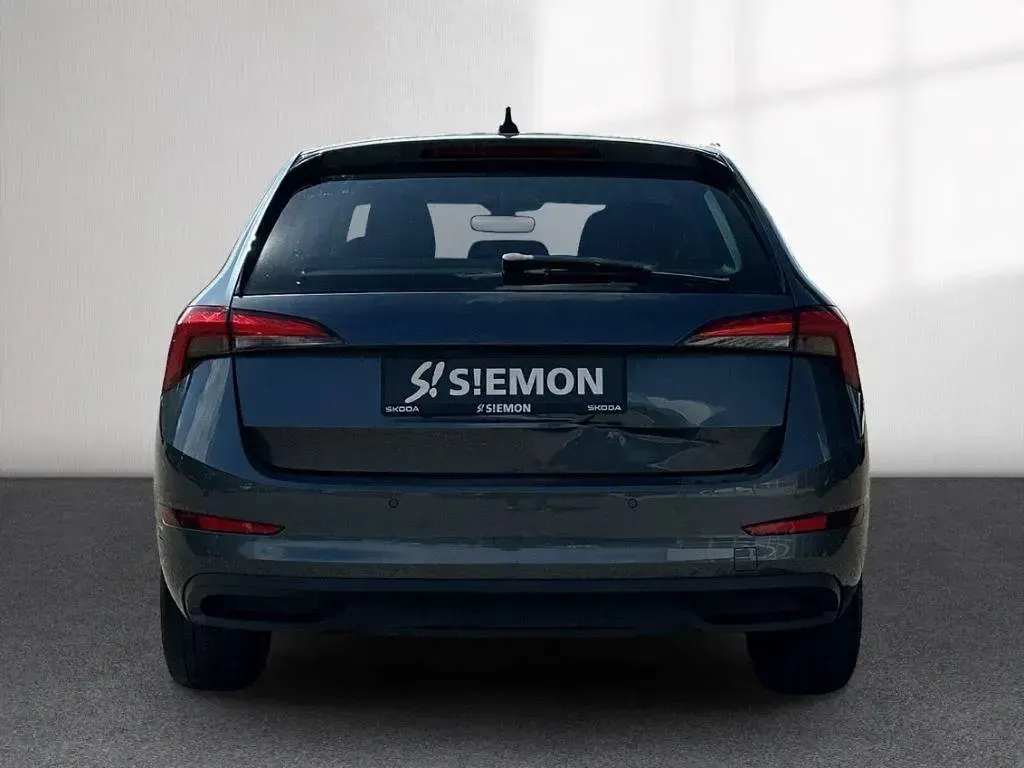 Gebraucht Skoda Scala Clever 110 PS (80 kW) 2021 Grau Kleinwagen