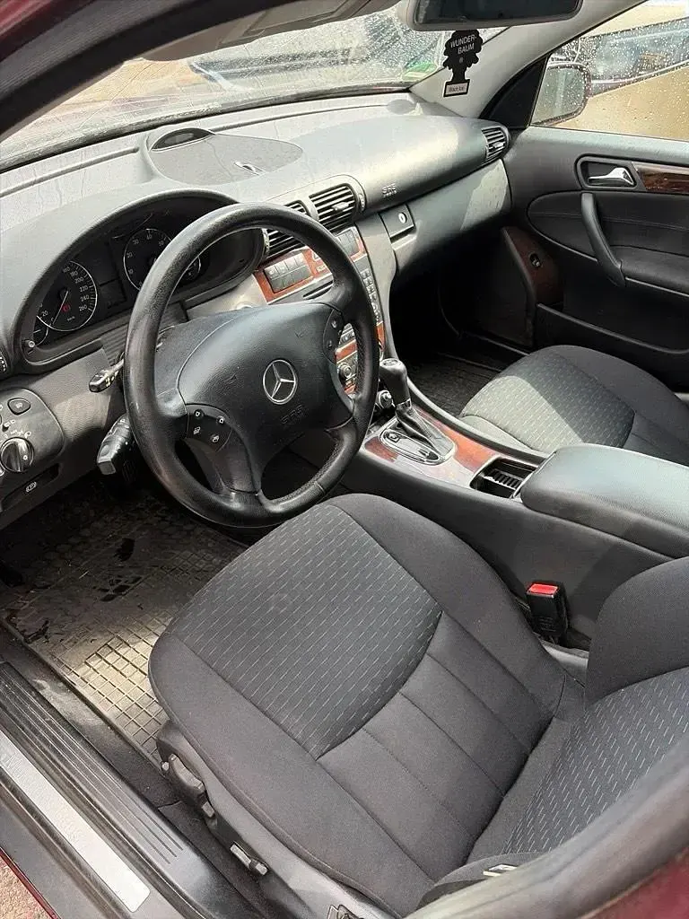 Gebraucht Mercedes C280 231 PS (169 kW) 2007 Rot Kombi