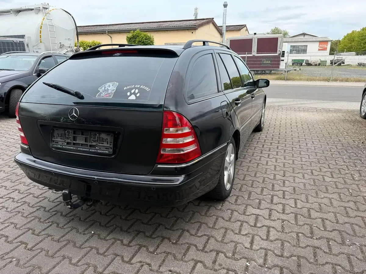Gebraucht Mercedes C220 150 PS (110 kW) 2006 Schwarz Kombi