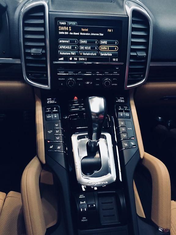 Gebraucht Porsche Cayenne 262 PS (192 kW) 2017 Weiß SUV