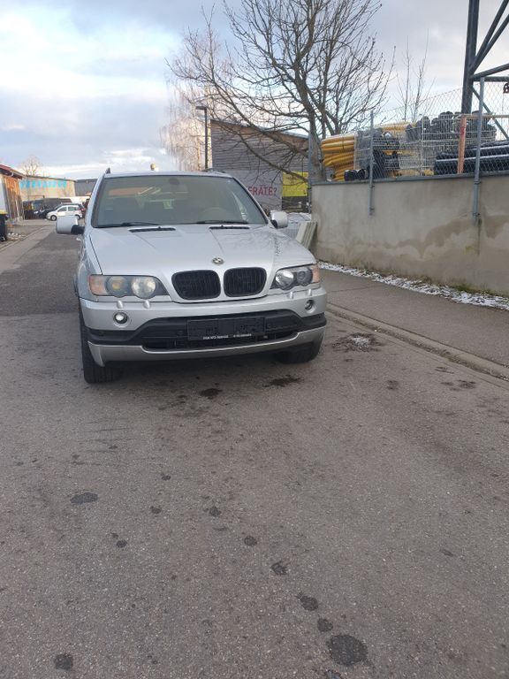 Silber Gebraucht 2002 BMW X5 Sport Line SUV | 14.500 € - Bild 1/4