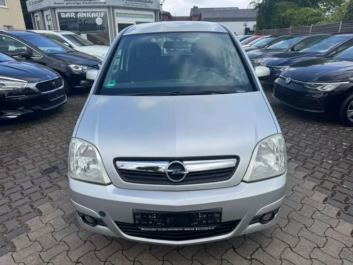 Usata Opel Meriva Edition 90 CV (66 kW) 2006 Argento Monovolume