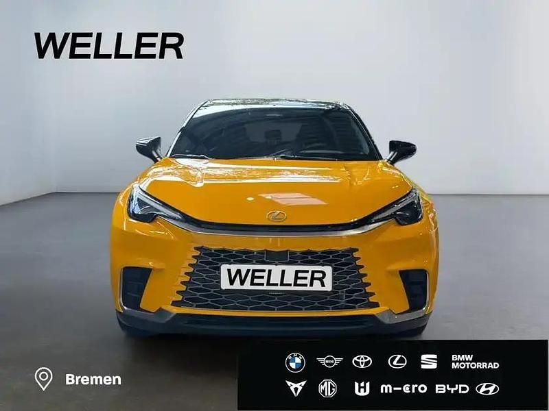 Gebraucht Lexus LBX 136 PS (100 kW) 2025 Gelb SUV