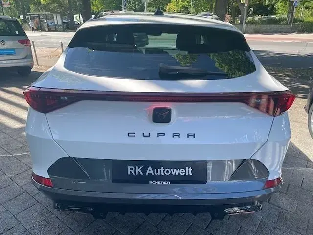 Używany Cupra Formentor 204 KM (150 kW) 2023 Biały SUV