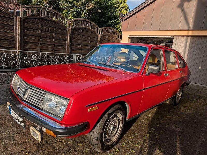 Rot Gebraucht 1978 Lancia Beta Limousine | 5.290 € - Bild 1/4