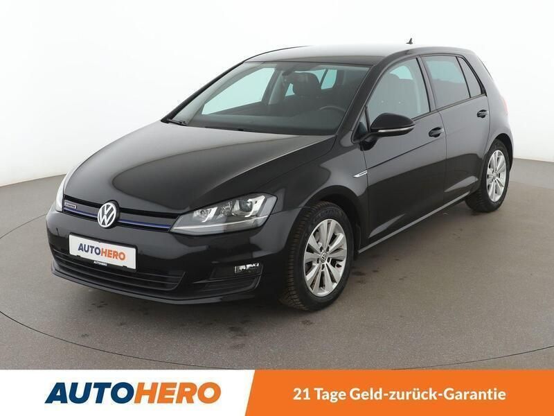 Schwarz Gebraucht 2016 VW Golf VII Comfortline Limousine | 13.970 € (Fairer Preis) - Bild 1/3