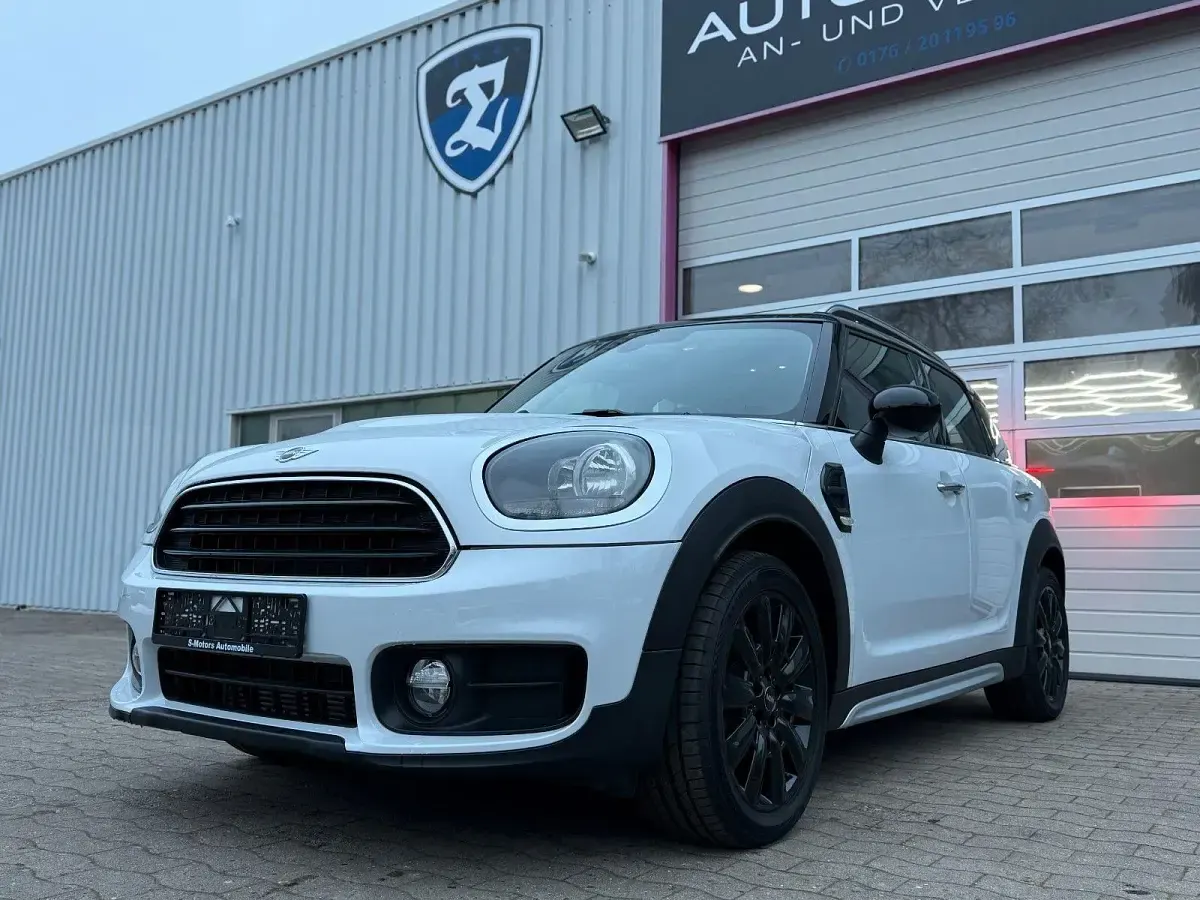Gebraucht Mini Cooper 136 PS (100 kW) 2018 Light white (b15) Kleinwagen