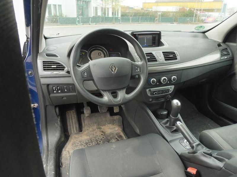 Gebraucht Renault Mégane 101 PS (74 kW) 2013 Blau Limousine