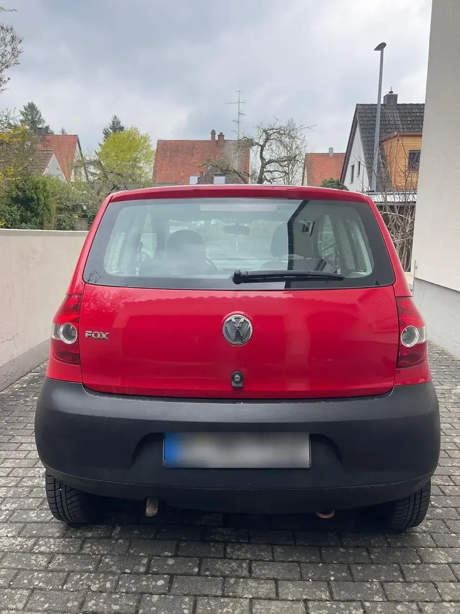 Używany VW Fox 54 KM (39 kW) 2006 Czerwony Hatchback