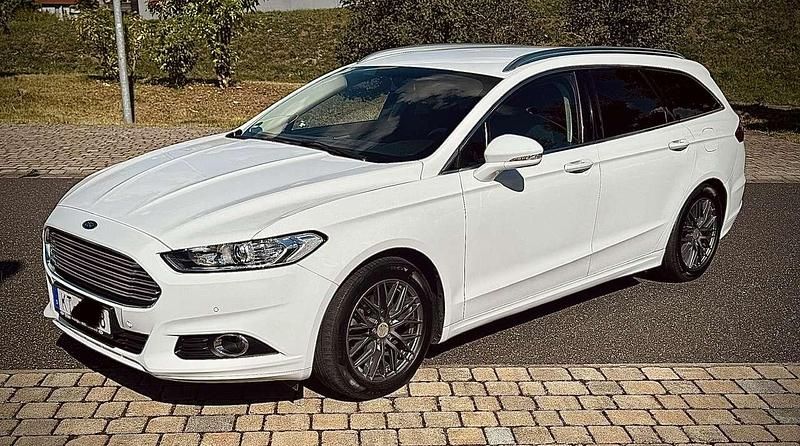 Weiß Gebraucht 2016 Ford Mondeo Business Edition Kombi | 8.500 € (Superpreis) - Bild 1/4