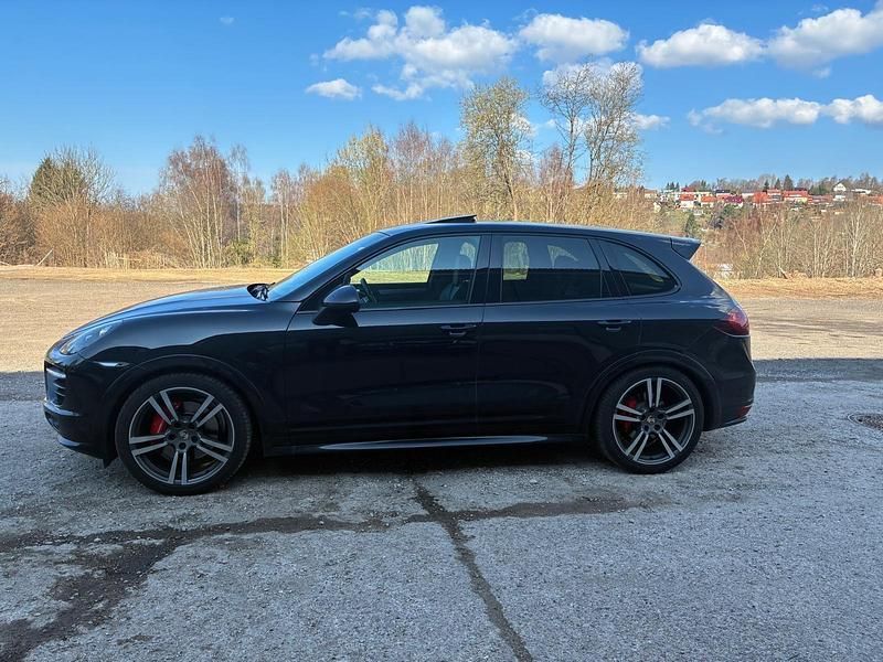 Gebraucht Porsche Cayenne GTS 420 PS (308 kW) 2012 Schwarz SUV