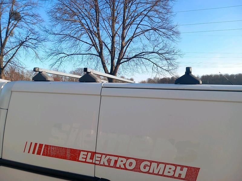 Second-hand Renault Trafic 90 CP (66 kW) 2006 Alb Monovolum