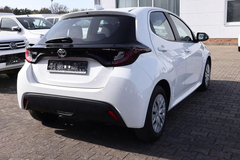 Gebraucht Toyota Yaris Comfort 72 PS (52 kW) 2022 Weiß Limousine