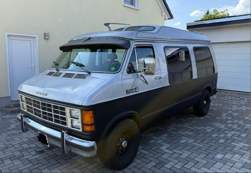 Gebraucht Dodge Ram 150 PS (110 kW) 1985 Silber Abholung