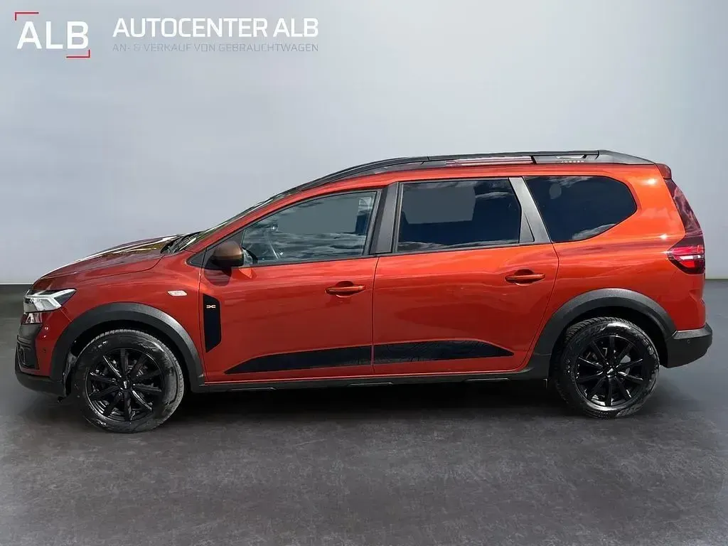 Usata Dacia Jogger Extreme 94 CV (69 kW) 2023 Marrone Monovolume