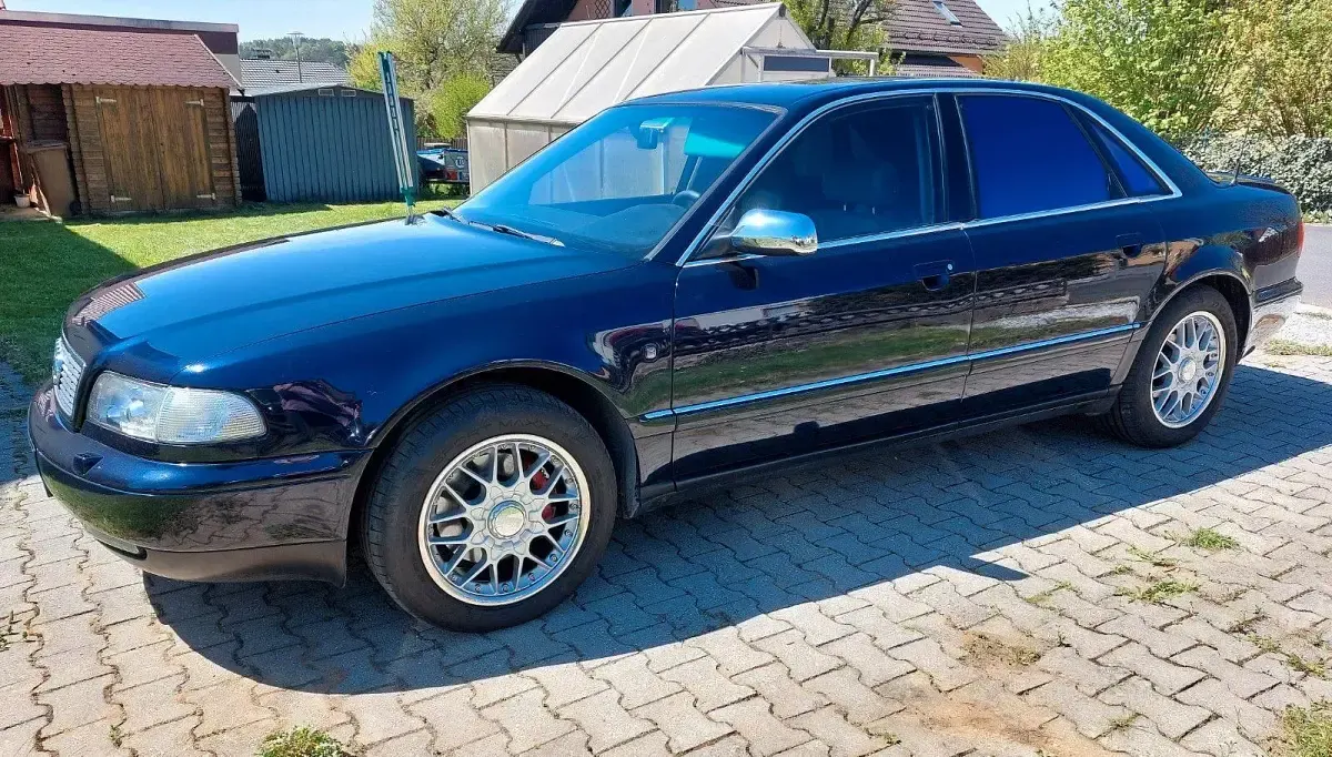Gebraucht Audi A8 193 PS (141 kW) 1998 Blau Limousine
