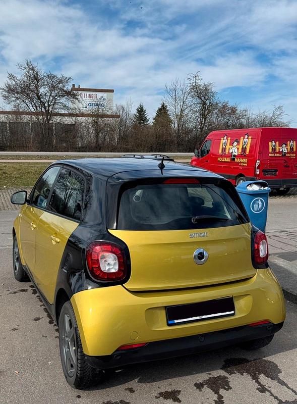 Gebraucht Smart ForFour 90 PS (66 kW) 2016 Gold Kleinwagen