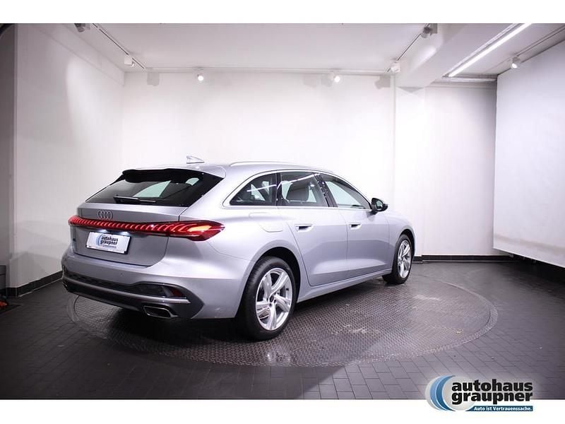 Gebraucht Audi A5 Advanced 150 PS (110 kW) 2025 Florettsilber Coupé