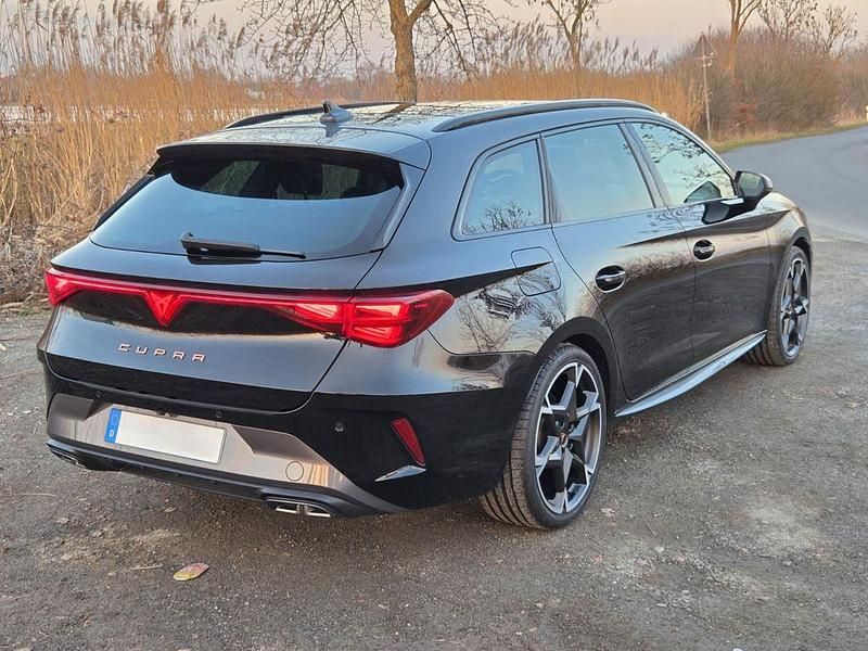 Gebraucht Cupra Leon 150 PS (110 kW) 2024 Schwarz Kombi