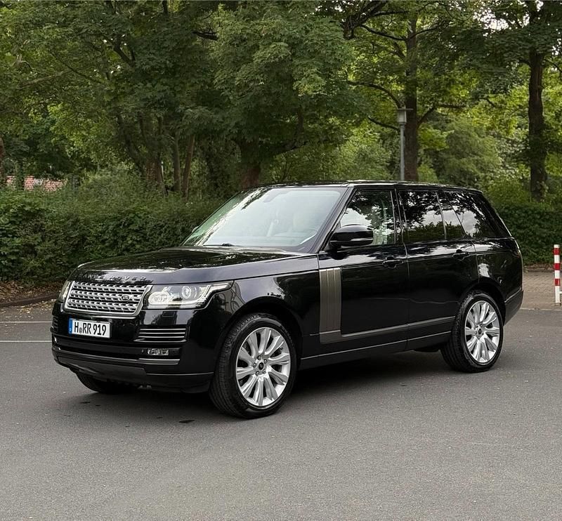 Schwarz Gebraucht 2013 Land Rover Range Rover Vogue SUV | 24.200 € (Fairer Preis) - Bild 1/4