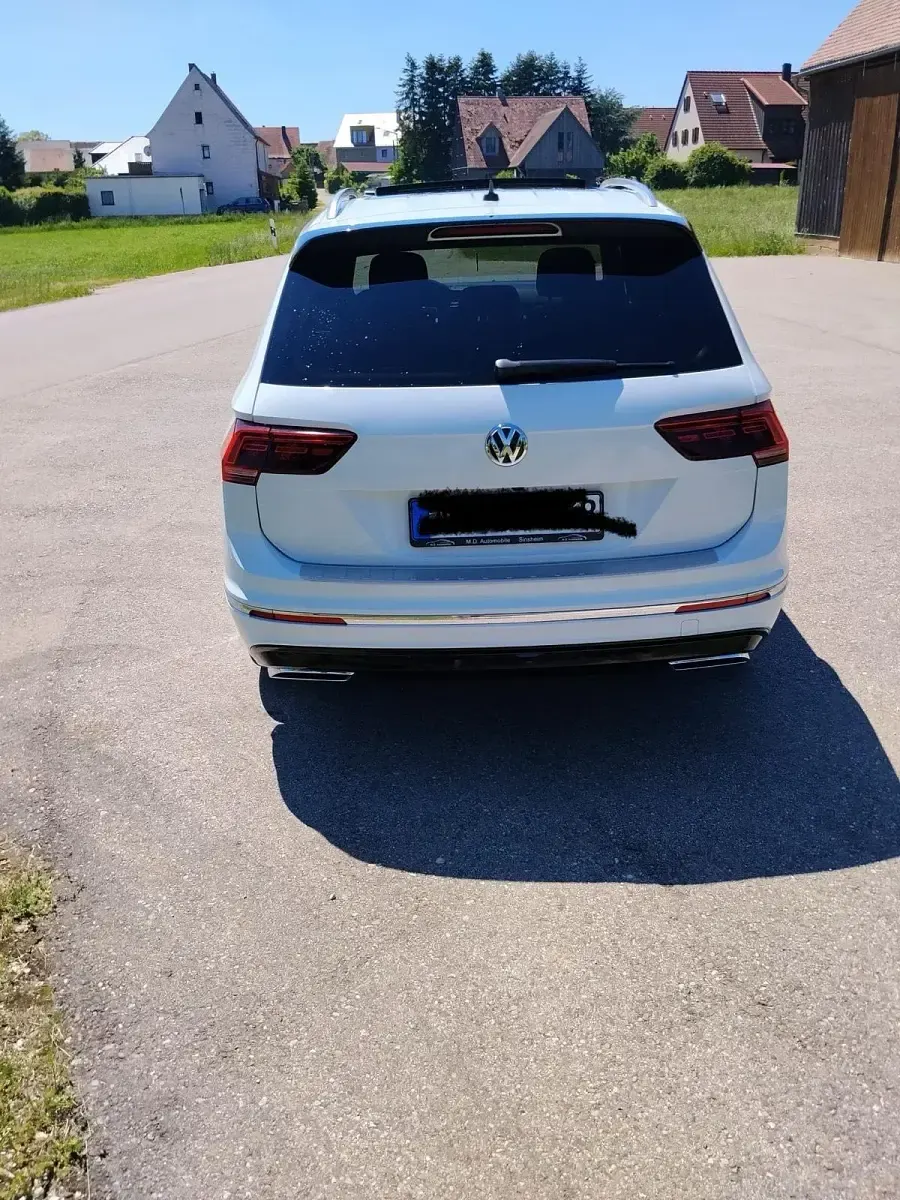 Gebraucht VW Tiguan Allspace 220 PS (161 kW) 2019 Weiß SUV