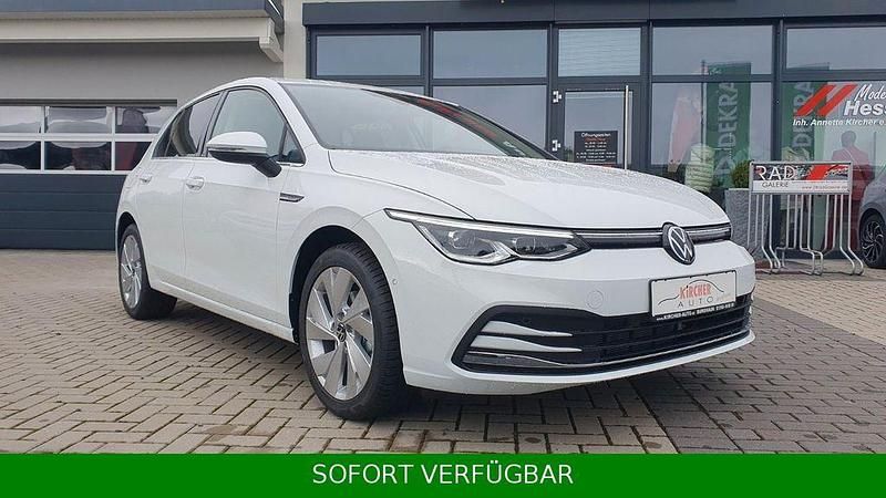 Weiß Gebraucht 2022 VW Golf VIII Style Limousine | 26.390 € (Fairer Preis) - Bild 1/4