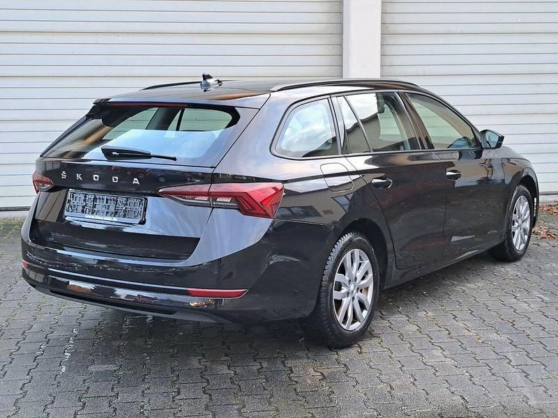 Gebraucht Skoda Octavia Ambition 116 PS (85 kW) 2022 Schwarz Kombi