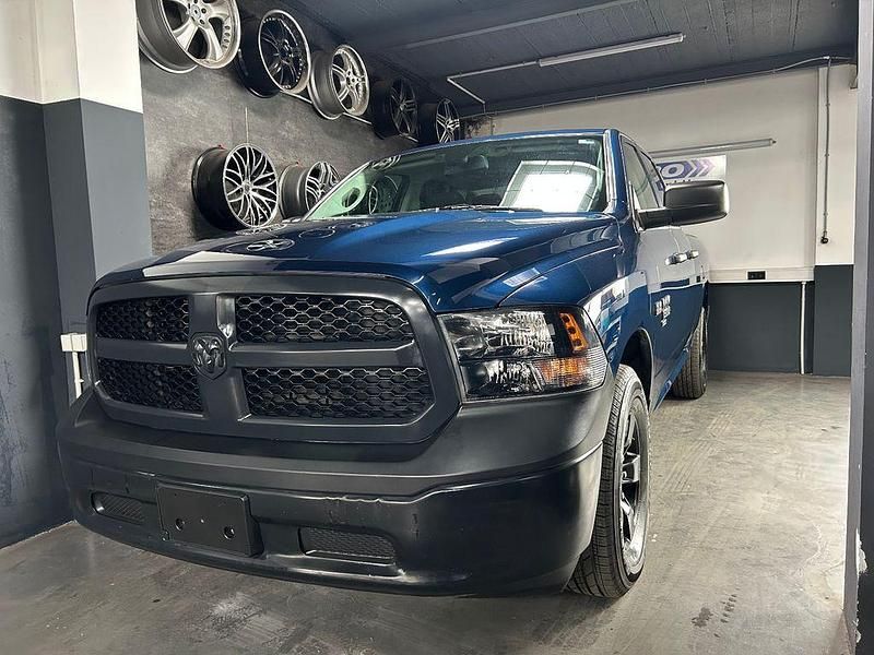 Blau Gebraucht 2021 Dodge Ram Abholung | 35.490 € - Bild 1/4