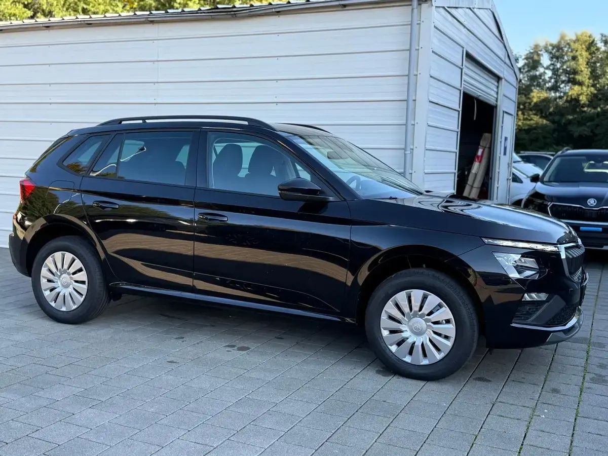 Neu Skoda Kamiq Selection 150 PS (110 kW) 2025 Graphite grey metallic SUV