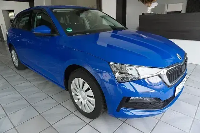 Gebraucht Skoda Scala Ambition 116 PS (85 kW) 2019 Blau Kleinwagen