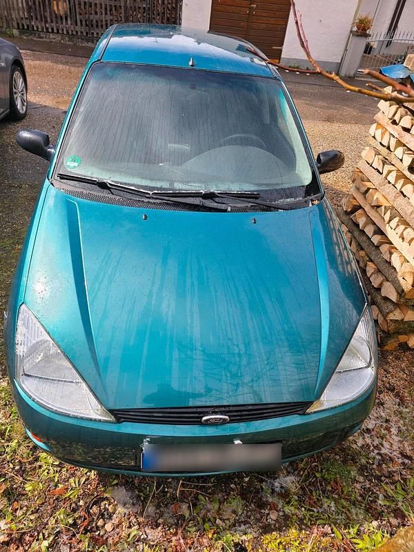 Gebraucht Ford Focus 75 PS (55 kW) 1999 Grün Kleinwagen