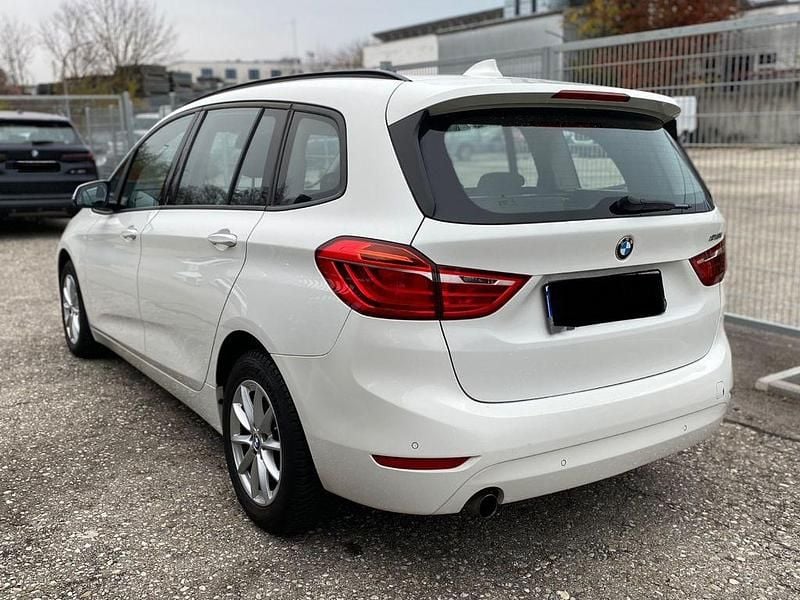 Gebraucht BMW 218 Gran Tourer Advantage 136 PS (100 kW) 2015 Weiß Van / Kleinbus