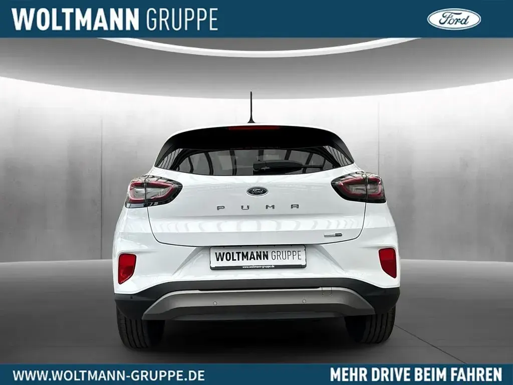 Gebraucht Ford Puma Titanium 125 PS (91 kW) 2022 Weiß SUV