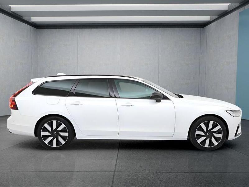 Gebraucht Volvo V90 398 PS (292 kW) 2025 Weiß Kombi