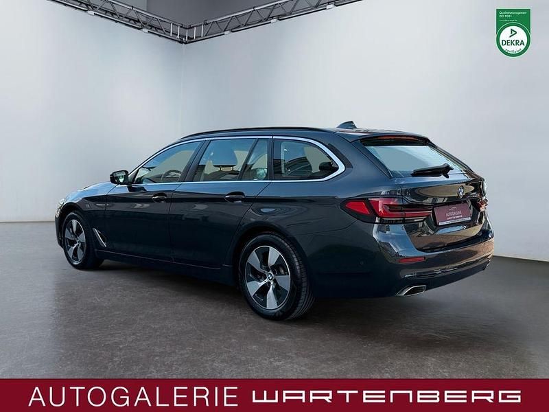 Gebraucht BMW 520 190 PS (139 kW) 2021 Grau Limousine