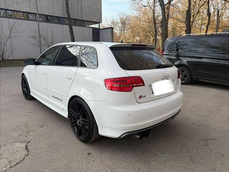 Gebraucht Audi S3 Sport 265 PS (194 kW) 2012 Weiß Kleinwagen