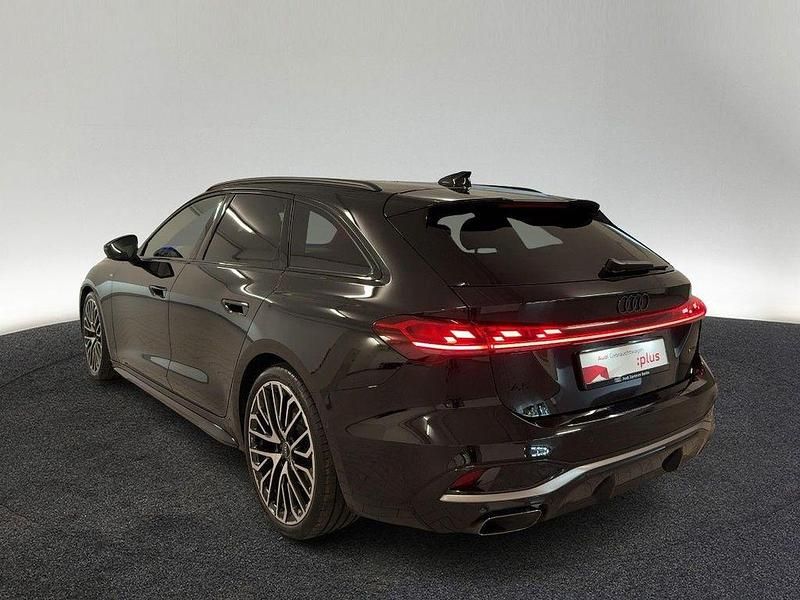 Gebraucht Audi A5 Ambiente 204 PS (150 kW) 2025 Mythosschwarz metallic Coupé