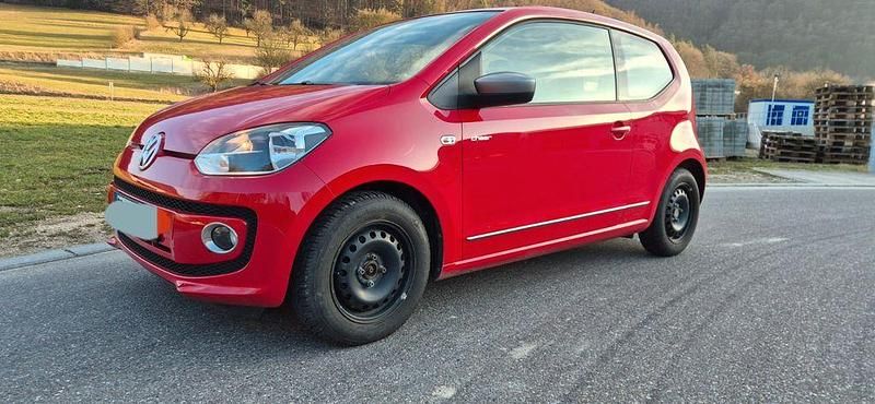 Gebraucht VW up! 75 PS (55 kW) 2013 Rot Kleinwagen
