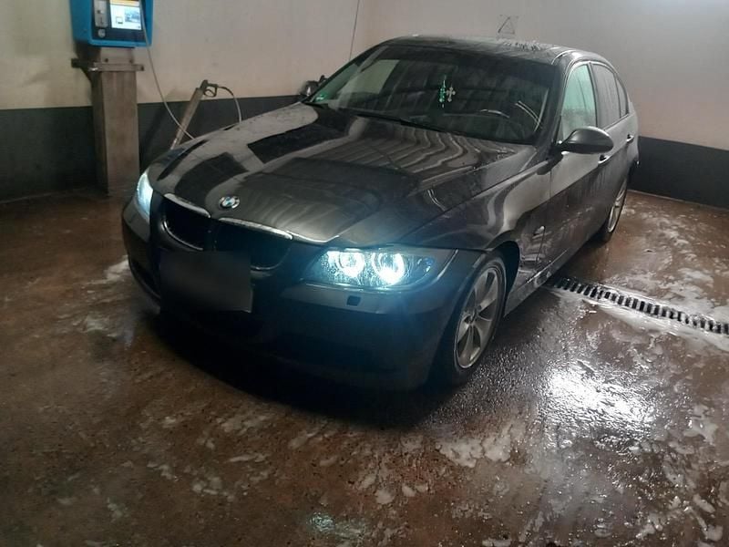 Gebraucht BMW 320 163 PS (119 kW) 2005 Andere farben Limousine