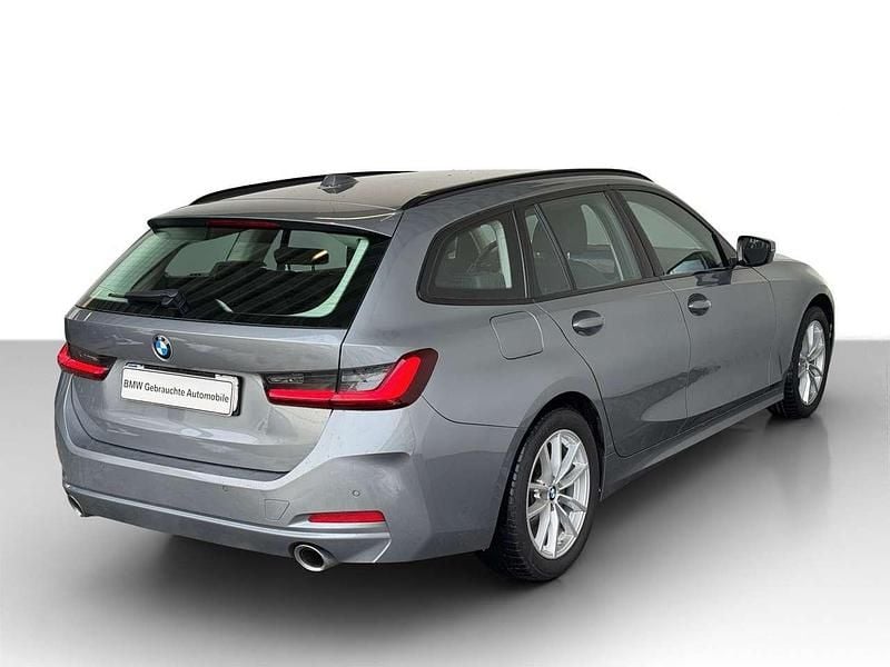 Gebraucht BMW 320 190 PS (139 kW) 2022 Grau Limousine