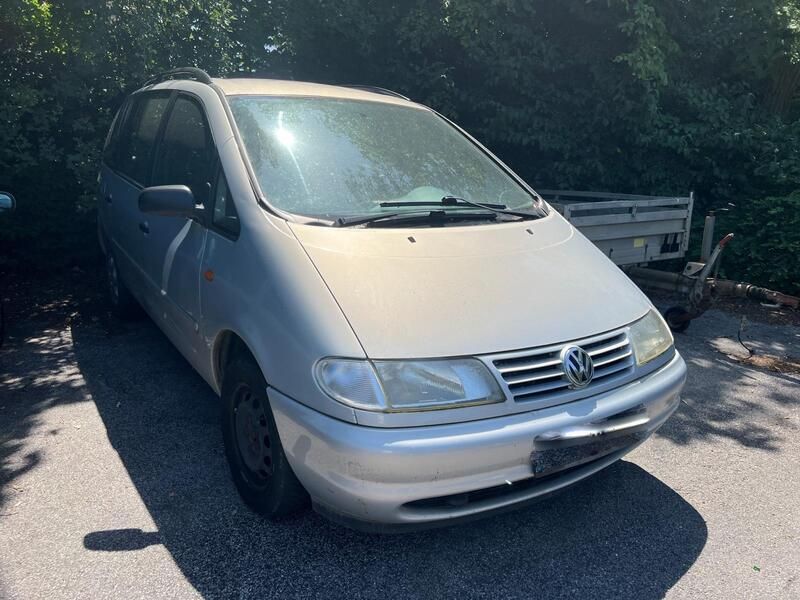 Silber Gebraucht 1998 VW Sharan Van / Kleinbus | 1.600 € (Superpreis) - Bild 1/3