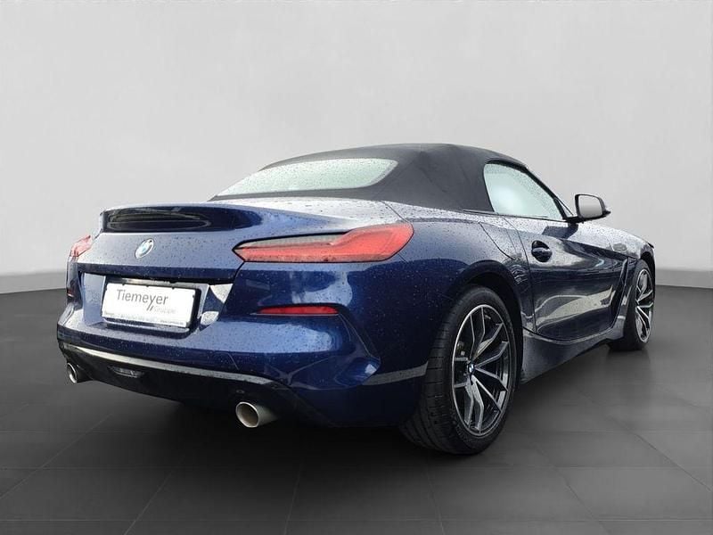 Gebraucht BMW Z4 Sport Line 197 PS (144 kW) 2022 Blau Cabrio