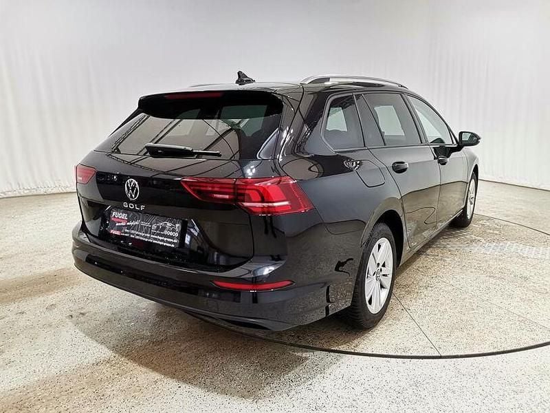 Gebraucht VW Golf VIII 200 PS (147 kW) 2024 Grenadillschwarz metallic Kombi