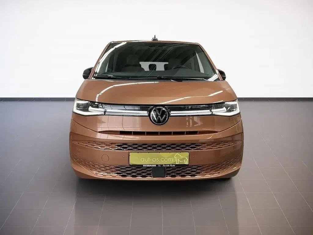 Gebraucht VW Multivan Style 150 PS (110 kW) 2024 Braun Van / Kleinbus