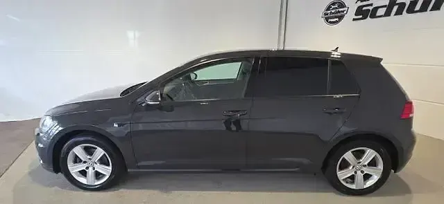Gebraucht VW Golf VII Trendline 86 PS (63 kW) 2017 Grau Limousine